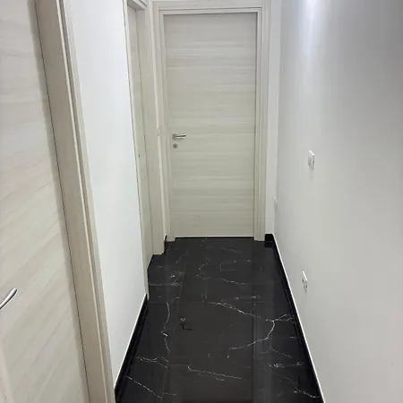 아파트 Non Prenotabileeeeeeeee 산세베로